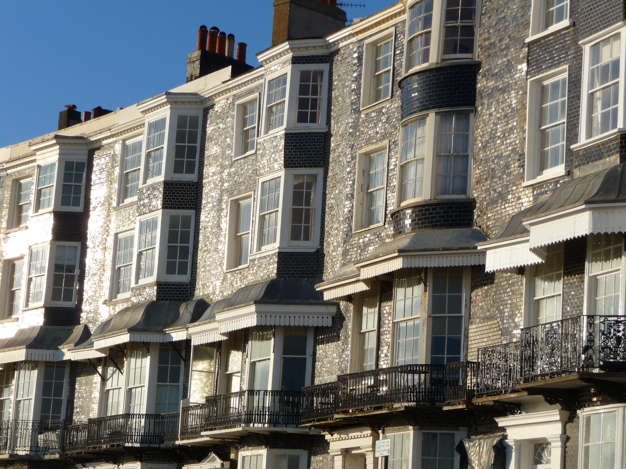 houses-1014074